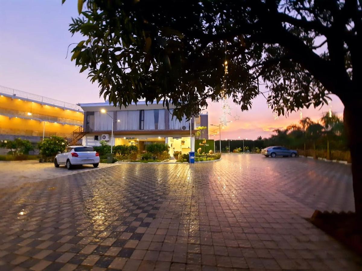 Carina Retreat Resort Sasan Gir Eksteriør billede